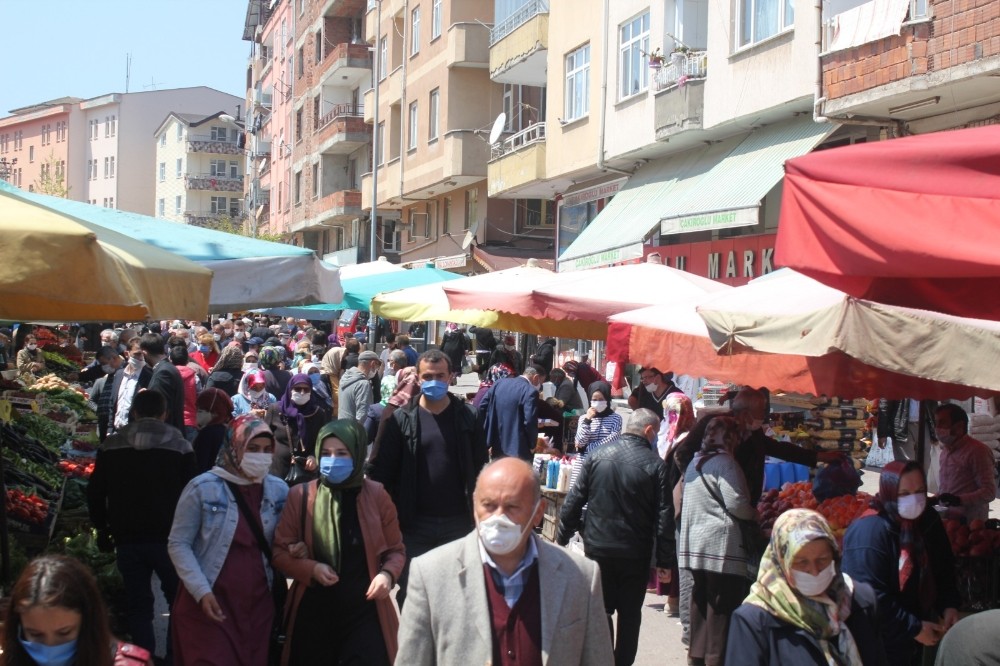 Pazarda Ramazan ve yasak yoğunluğu 