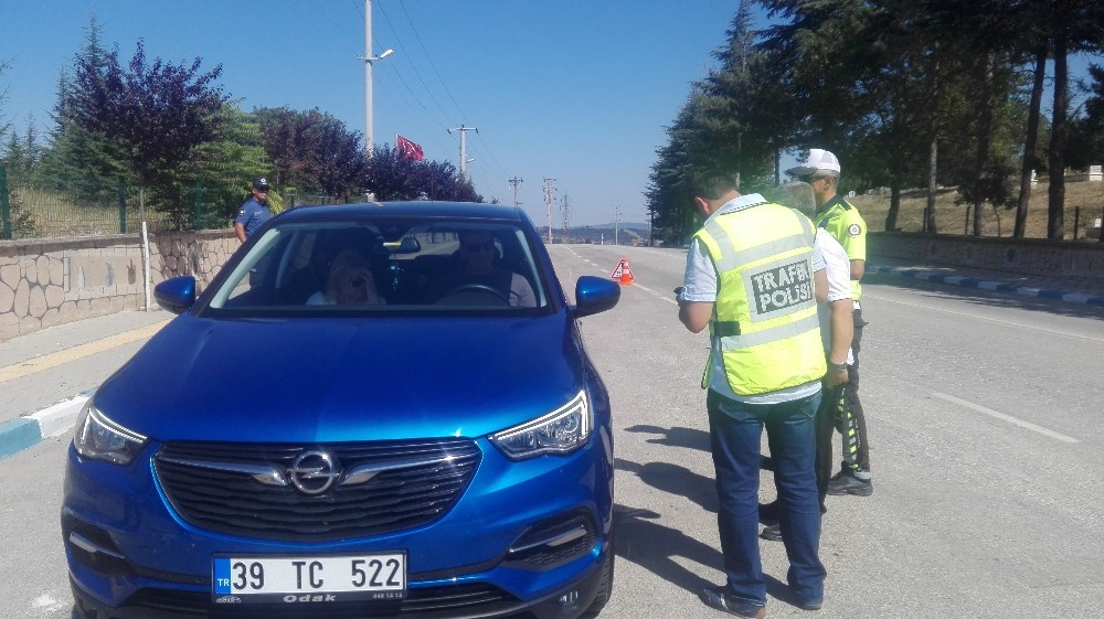 Pazaryeri İlçe Emniyet Müdürlüğü’nden trafik denetimi 