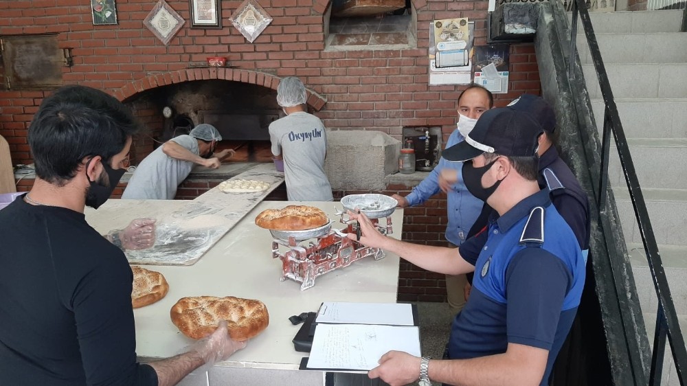 Pazaryeri’nde zabıtalardan Ramazan pidesi denetimi 
