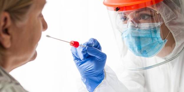 Dünden beri Türkiye gündeminde: Vatandaşlardan 'PCR testi zorunluluğu'na tepki yağıyor