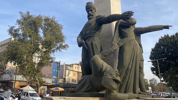 Peçeye kalkan ele sessiz kalmamıştı! Milli mücadelenin fitilini ateşleyen kahraman: Sütçü İmam