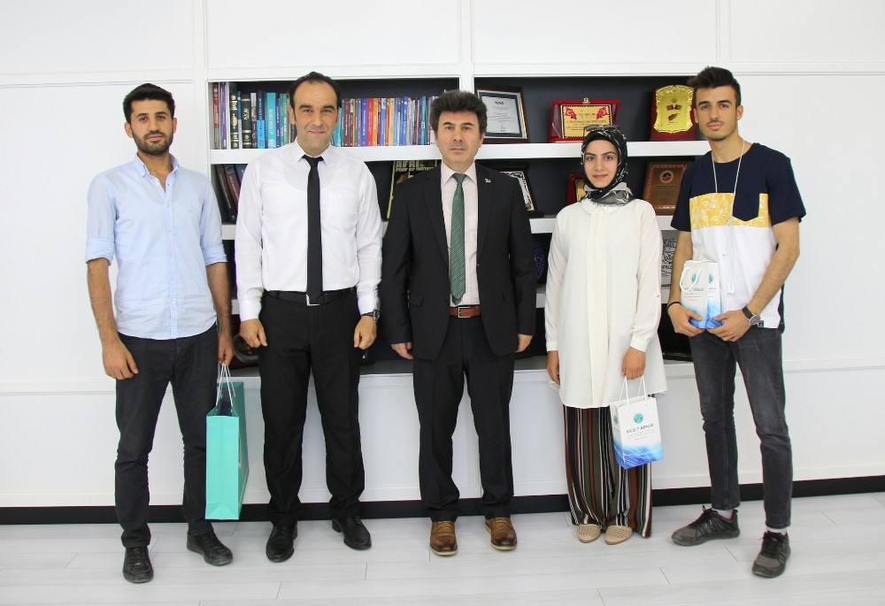 Peçiç turnuvasında kazananlar ödüllerini aldı 