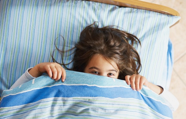 Pek çok çocuk yaşıyor! Bu sorun genetik değil psikolojik