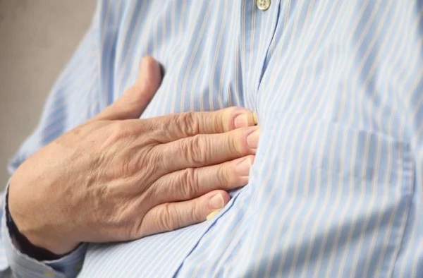 Pek çok kişi reflüyle karıştırıyor! Sonuç tahmin ettiğinizden daha ciddi olabilir