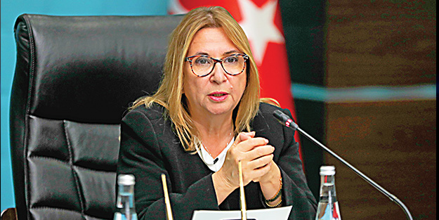 Bakan Pekcan, okul alışverişi öncesi velileri uyardı