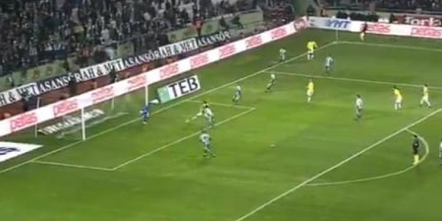 Penaltı mı? Taraftar büyük tepki gösterdi