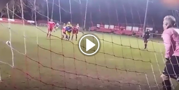 Penaltı vuruşu sosyal medyada olay oldu!