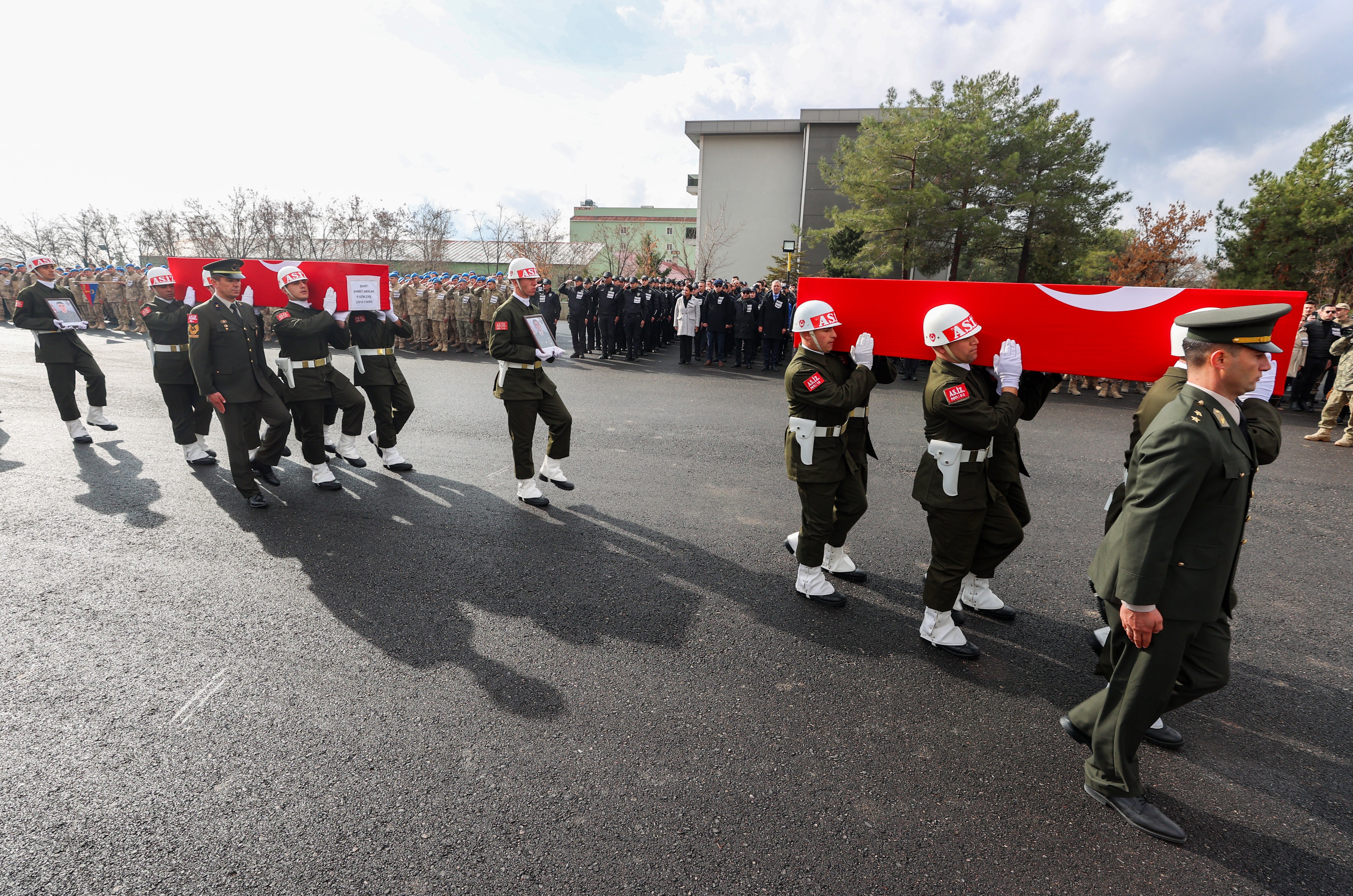 Pençe-Kilit Harekatı bölgesinde şehit olmuşlardı! Milli Savunma Bakanı Güler’in de katılımıyla Şırnak'ta tören yapıldı!