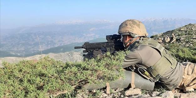 Pençe Şimşek ve Pençe Yıldırım harekâtının 100’üncü gününde PKK’nın can damarına bayrak dikildi!