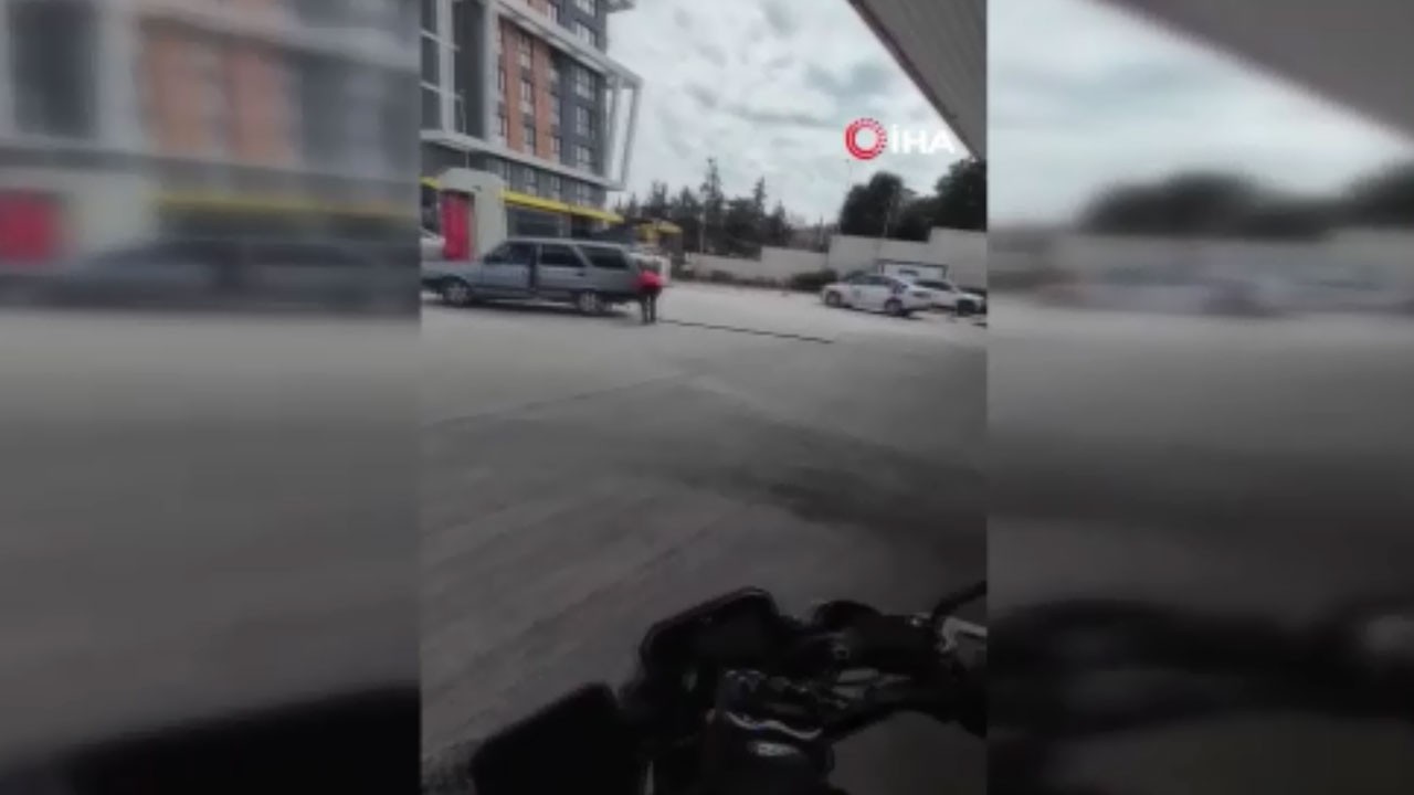 Pendik’te güldüren kaza! Yakıt pompasını çıkartmadan hareket etti