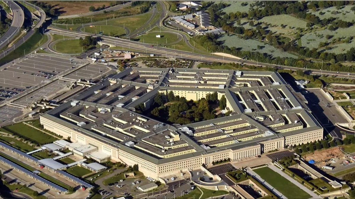 Pentagon, İsrail ile temasta olduğunu açıkladı! İran’a karşılık verme konusu görüşülüyor