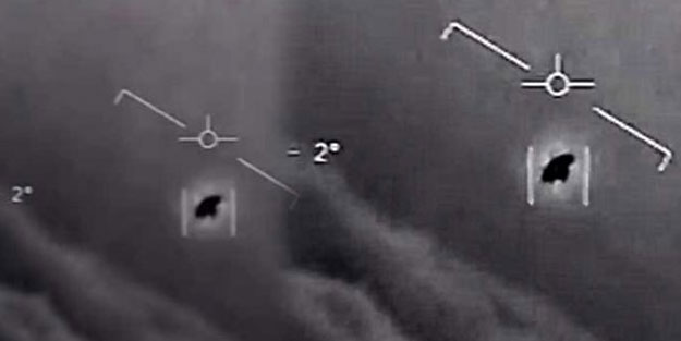 Pentagon ‘Tanımlanamayan cisim’leri gösteren 3 video yayınladı