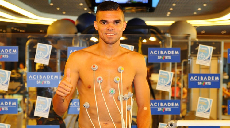 Pepe sağlık kontrolünde şaşkına çevirdi!