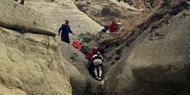 Peri Bacaları arasına düşen genç kurtarıldı