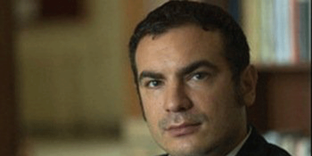 Perinçek zihni ‘babadan oğula’ geçiyor… Abdülhamid Han’a hakaretler yağdırdı!