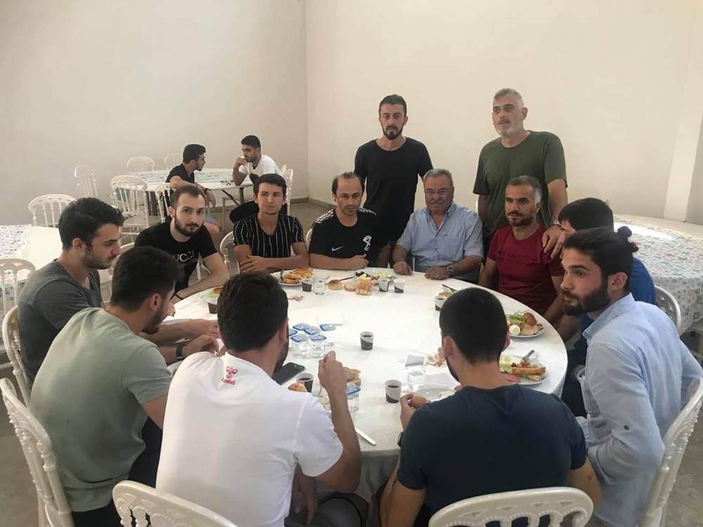 Perşembe Belediyespor için bir araya gelindi, imzalar atıldı 