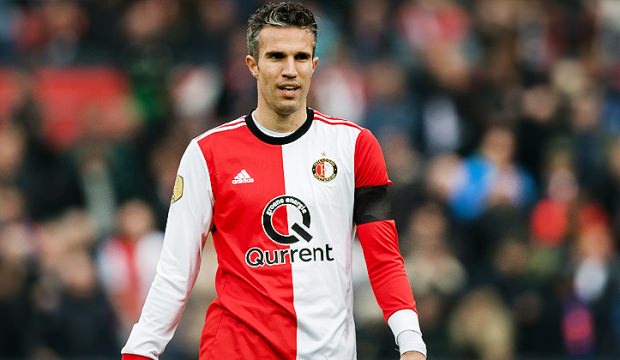 Persie ayın futbolcusu seçildi!