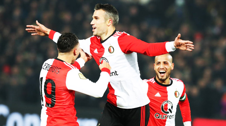 Persie oyuna girer girmez attı!