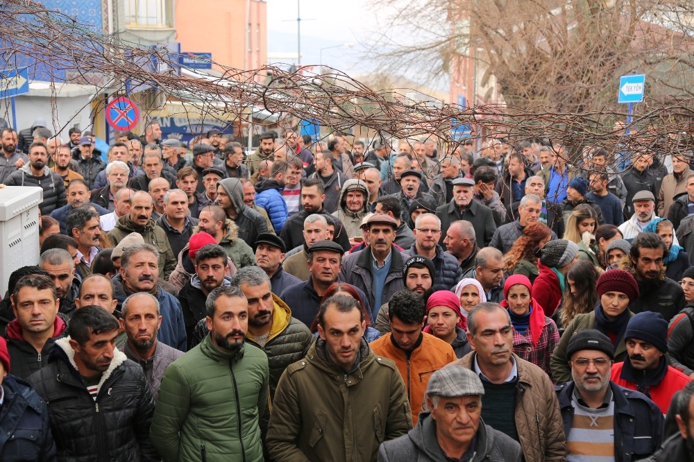 Pertek Belediyesi’ne işçi alım tartışması 