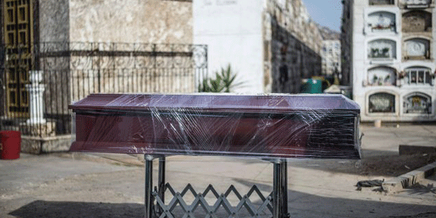 Peru'da belediye başkanı ve eşi silahlı saldırıda öldürüldü