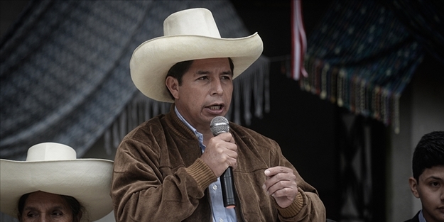 Peru'da Cumhurbaşkanının yurt dışına çıkmasına onay verilmedi