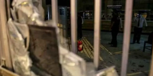 Peru'da kanlı protesto