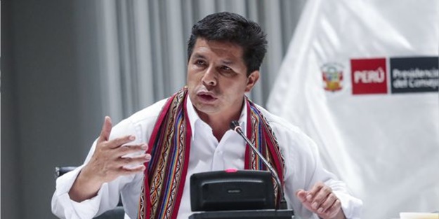 Peru'da Kongre, Devlet Başkanı Castillo'dan istifa etmesini istedi