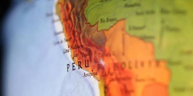 Peru'da otobüs uçuruma yuvarlandı: Çok sayıda ölü ve yaralı var