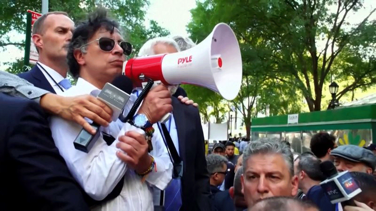 Petro’dan sert çıkış! Orduya sızma iddialarına net tepki