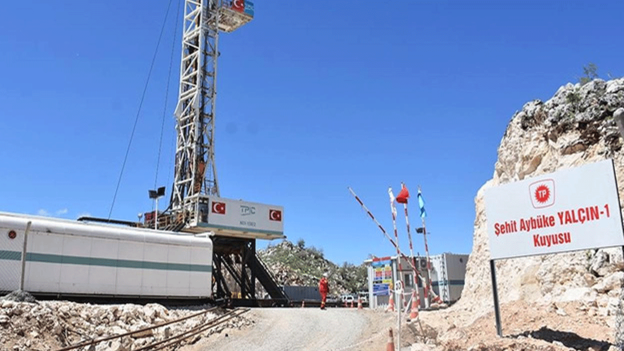 Petrol fışkıran Gabar Dağı'ndan sıcak görüntüler