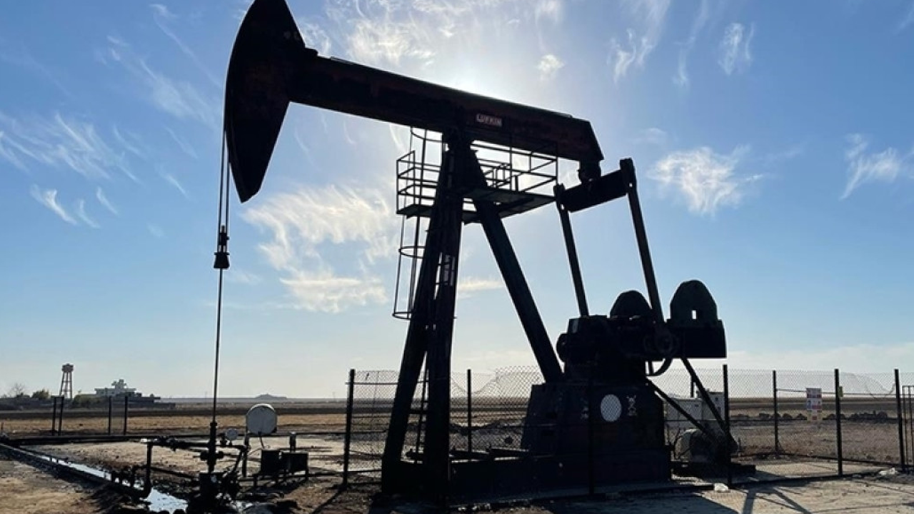 Petrol haftayı kazançla kapatıyor