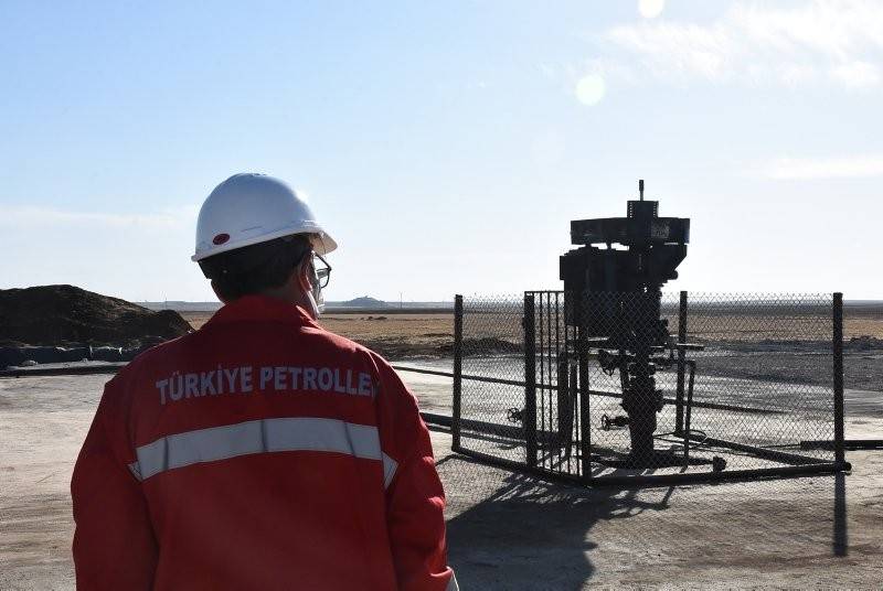 Petrol keşfi coşkuyla karşılandı