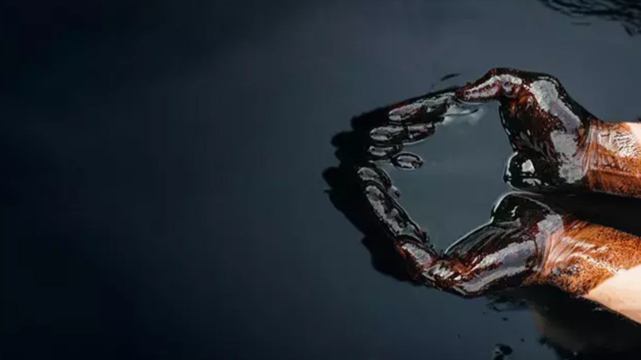 Petrol tahmini yapıldı: Rus yaptırımları görünümü bozuyor olumsuz olacak diyerek işaret etti!