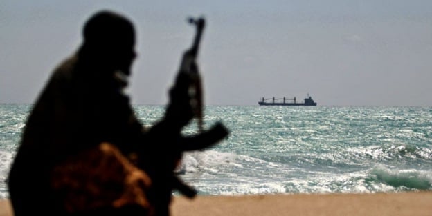 Petrol tankeri korsanlardan kurtarıldı