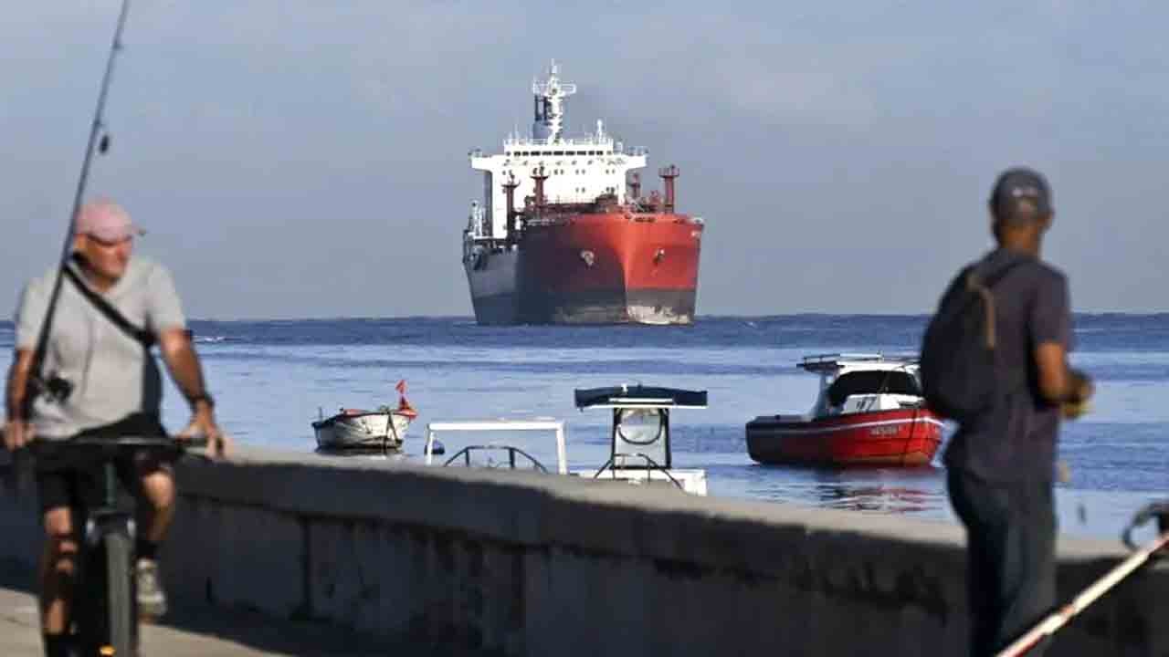 Petrol yardımı yolda: Küba’da uçuşlar aksadı