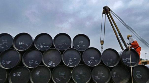 Petrolün varili 77,67 dolar seviyelerinde