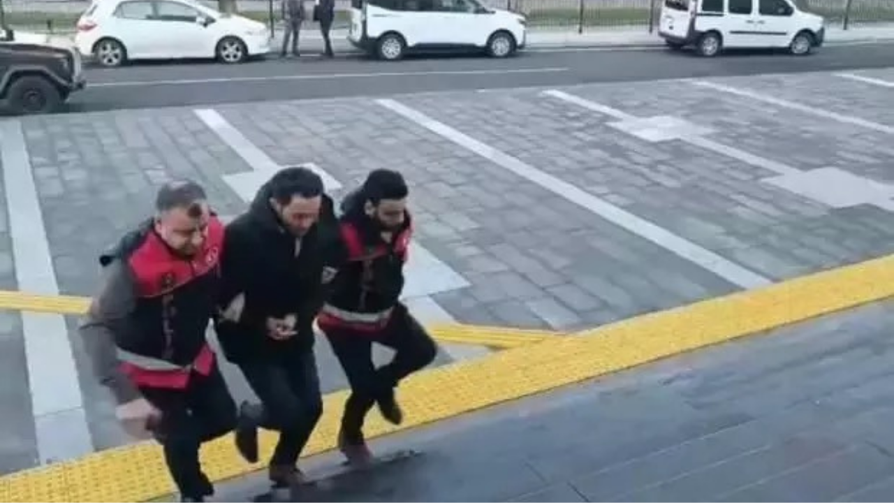 Peygamber Efendimiz’e ve Cumhurbaşkanı Erdoğan’a küfürler savuran CHP’li tutuklandı!