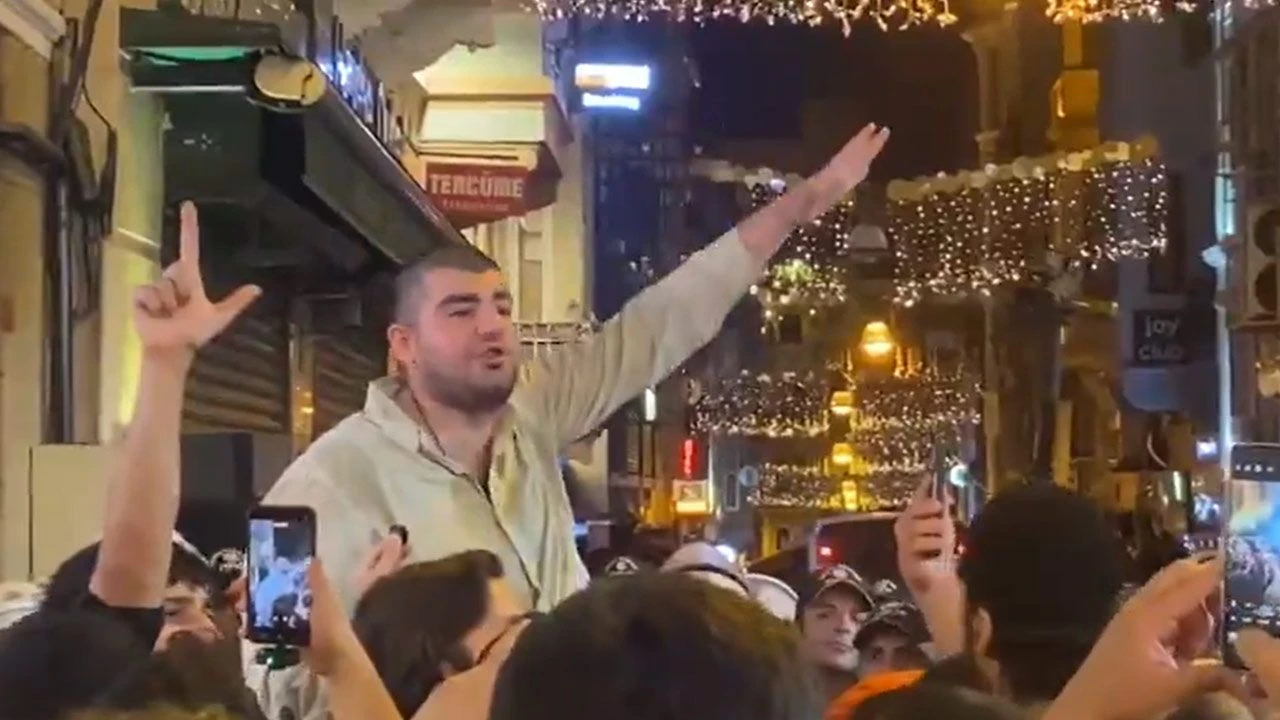 'Peygambere dil uzatanlar iyi duysun! Can da alırız can da veririz!'