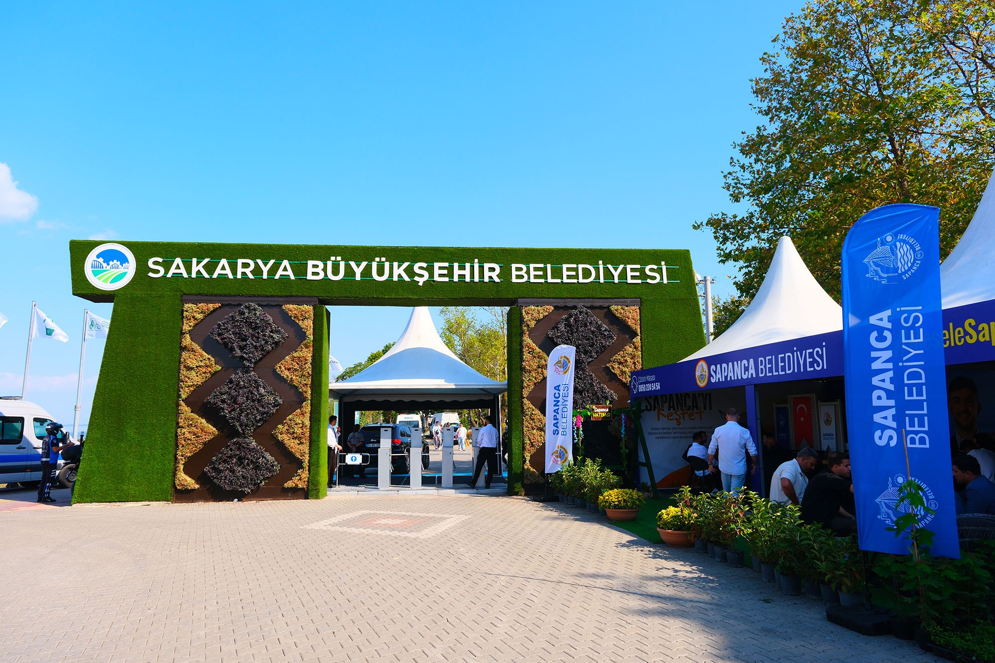 Peyzaj ve süs bitkileri fuarı gelenleri büyülüyor: 13 Eylül’e kadar binlerce kişiyi ağırlayacak