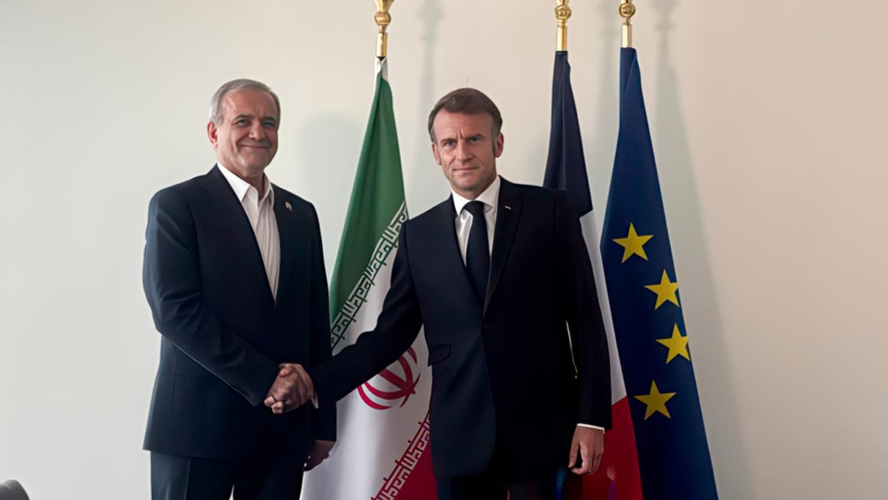 Pezeşkiyan ve Macron arasında kritik zirve: Bölgedeki saldırılar ele alındı