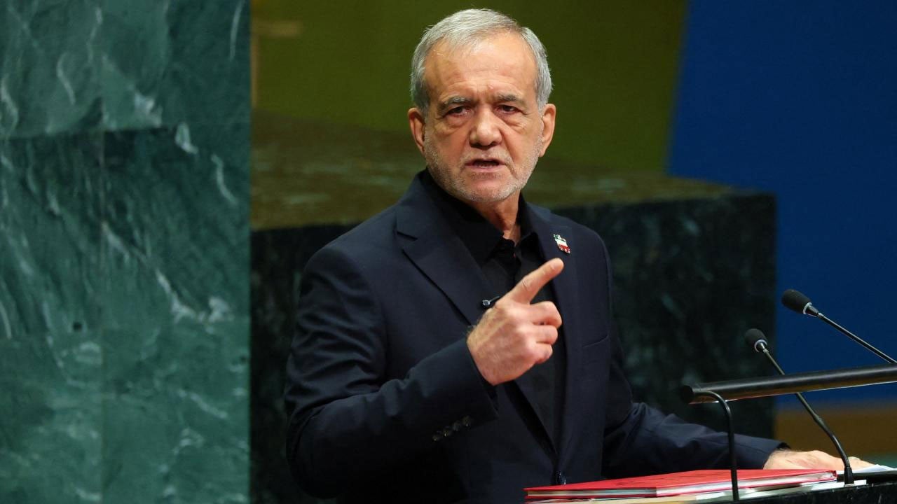 Pezeşkiyan’dan kan tacirlerine tepki! ABD ve İsrail masumları ‘terörist’ diye yaftalıyor!