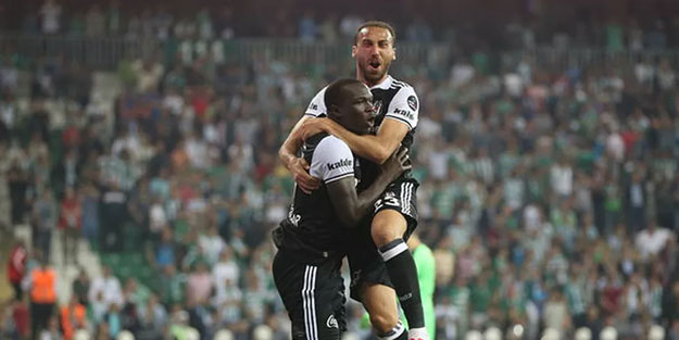 PFDK'dan Aboubakar ve Cenk Tosun'a ceza