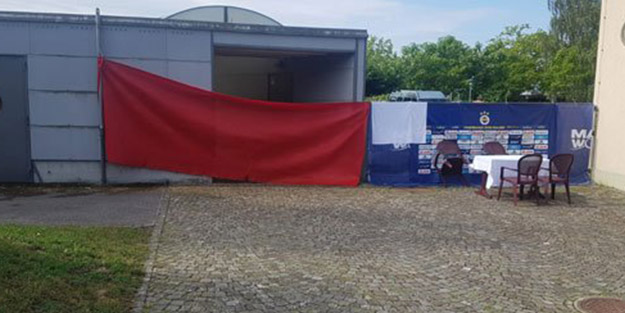 Phillip Cocu’dan ilginç 'kırmızı branda' kararı