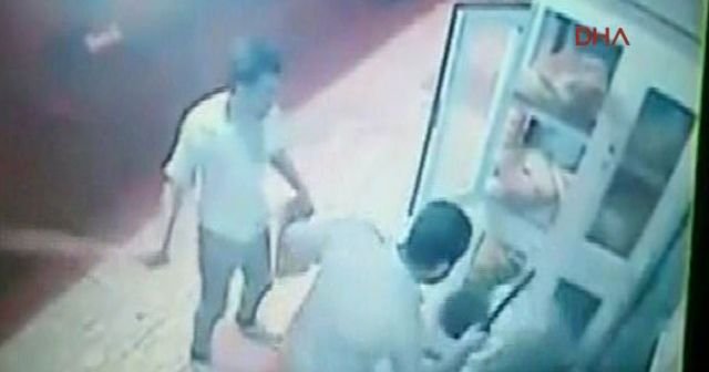 Pide alan çocukları döven 2 kişi serbest kaldı