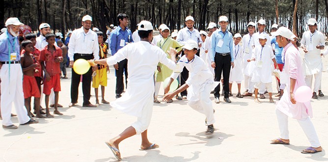 İHH, yetimlerle piknikte buluştu