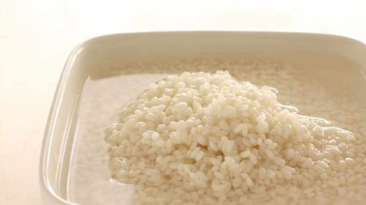 Pilavı bir gece önceden ıslatıyor musunuz?