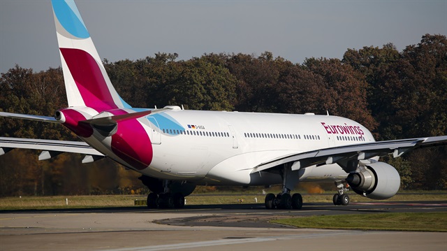 Pilot yolcuları almadan uçuşa geçti