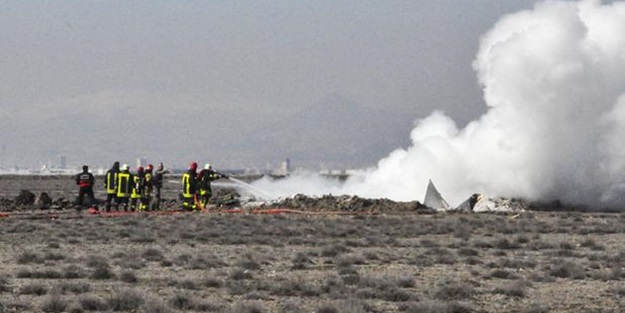 Pilotlar neden atlayamadı?