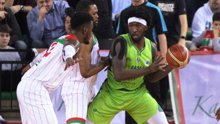 Pınar Karşıyaka-Dinamo Sassari: 68-87