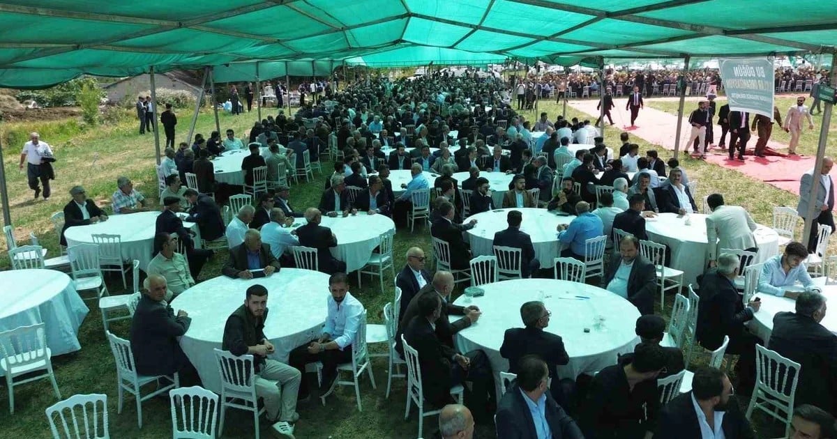 Pinyanişi aşiretinin düğününde yaklaşık 15 bin kişi buluştu, takı töreni yapılmadı